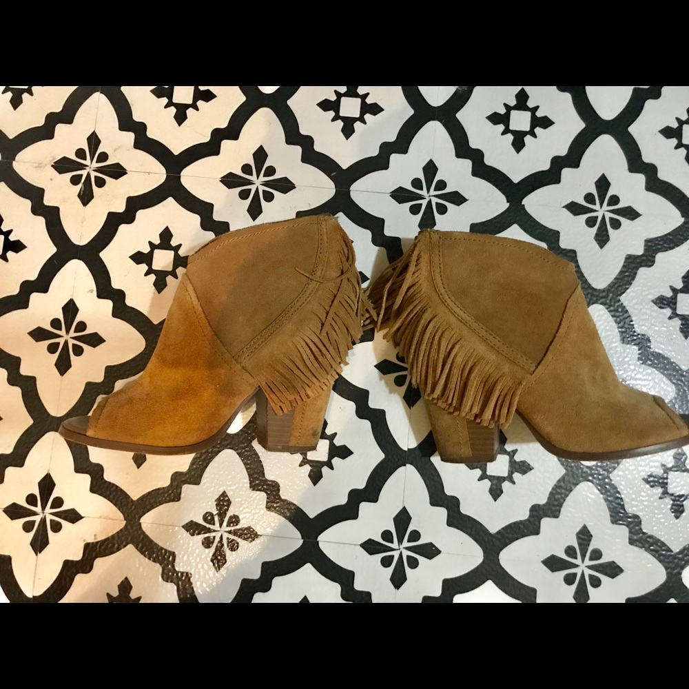 Size 7 suede Booties